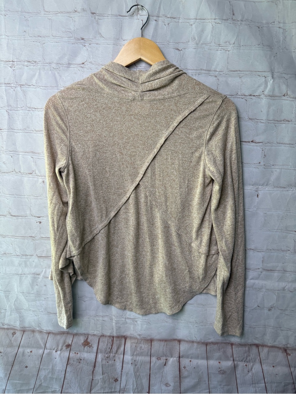 DanSkin Now Heather Beige Open-Front Women's Cardigan Sweater Size Large (10-12) - Picture 2 of 7